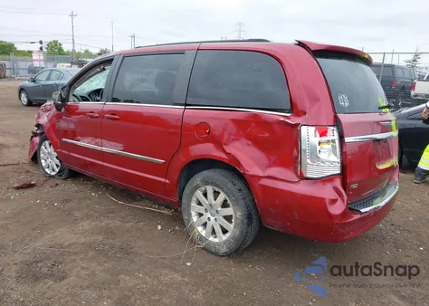 2016 Chrysler Town & Country Touring from USA, damaged, VIN 2C4RC1BG8GR229735
